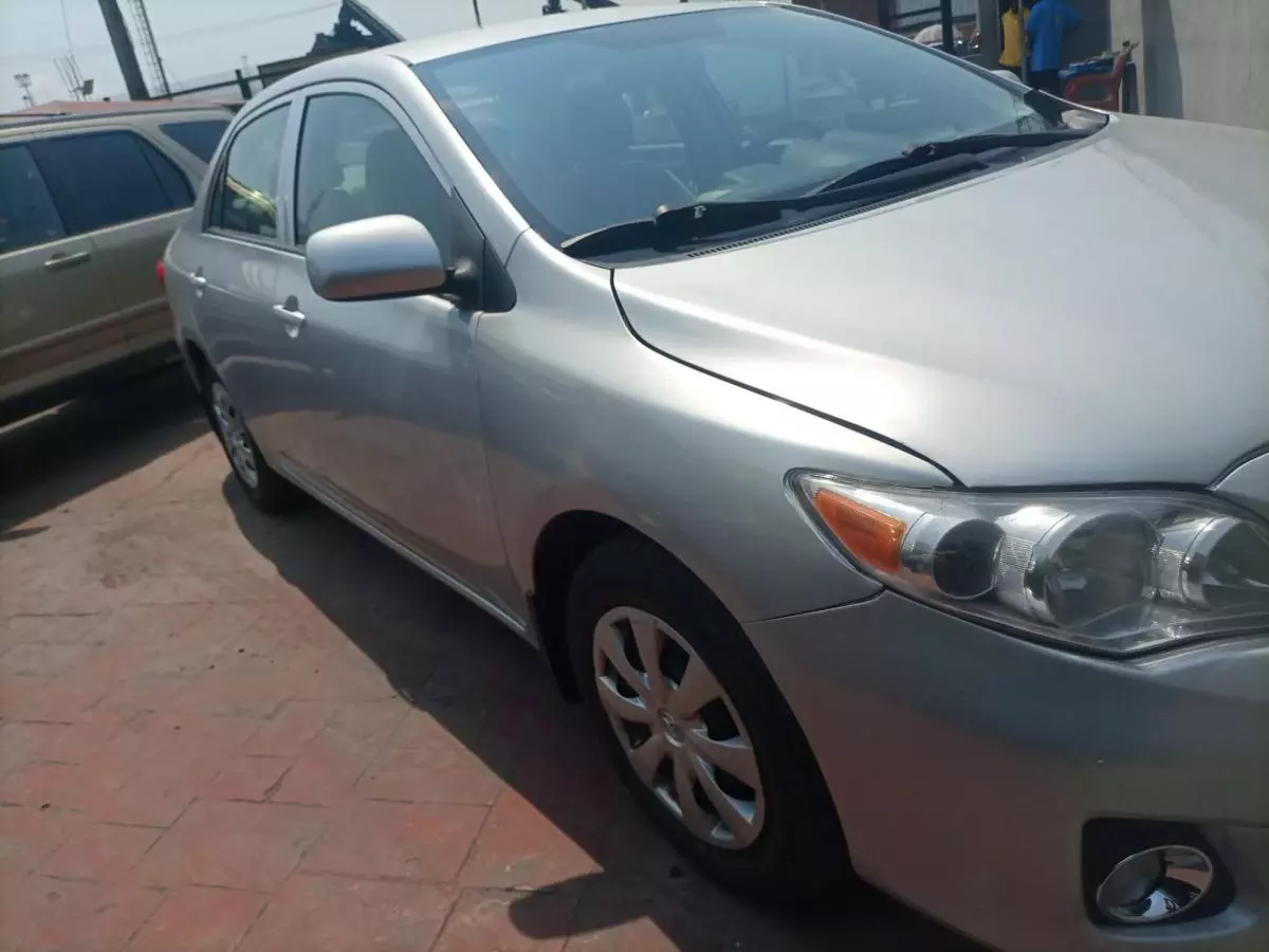 Toyota Corolla - 2012