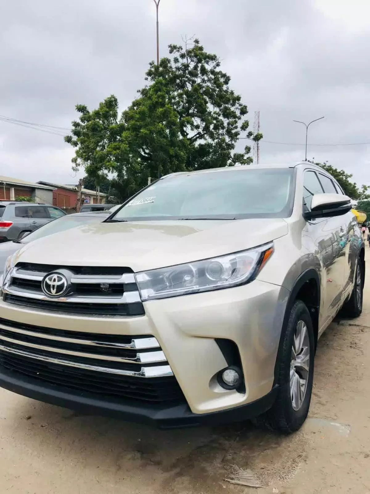 Toyota Highlander   - 2014