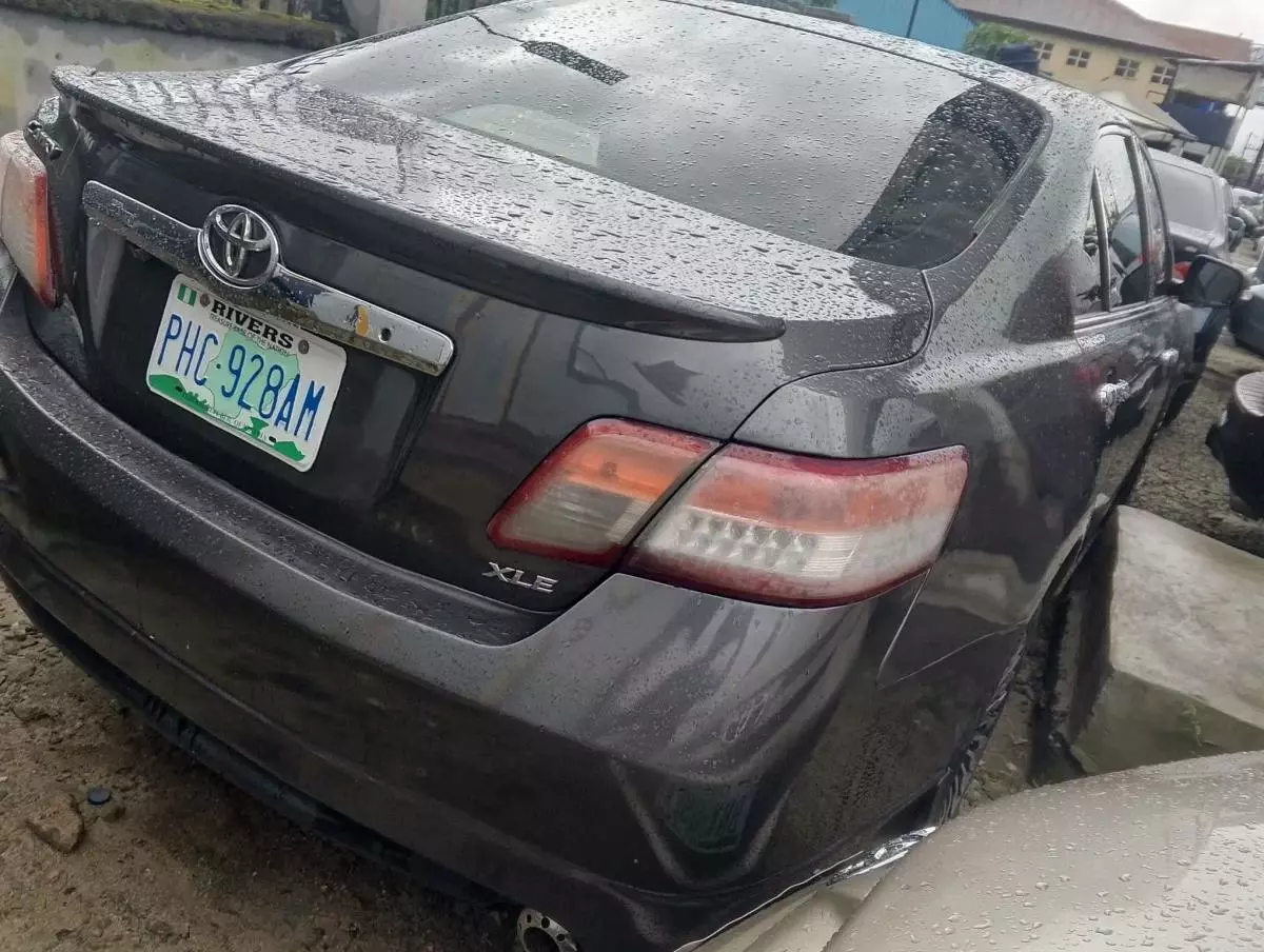 Toyota Camry   - 2007