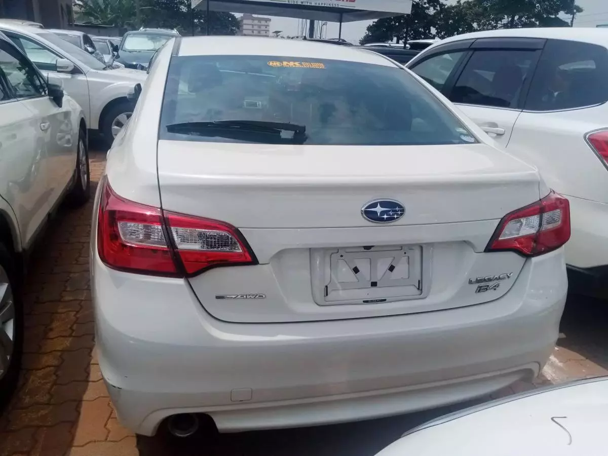 Subaru Legacy B4   - 2016