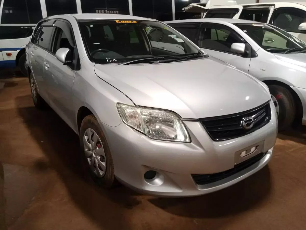 Toyota Fielder    - 2009