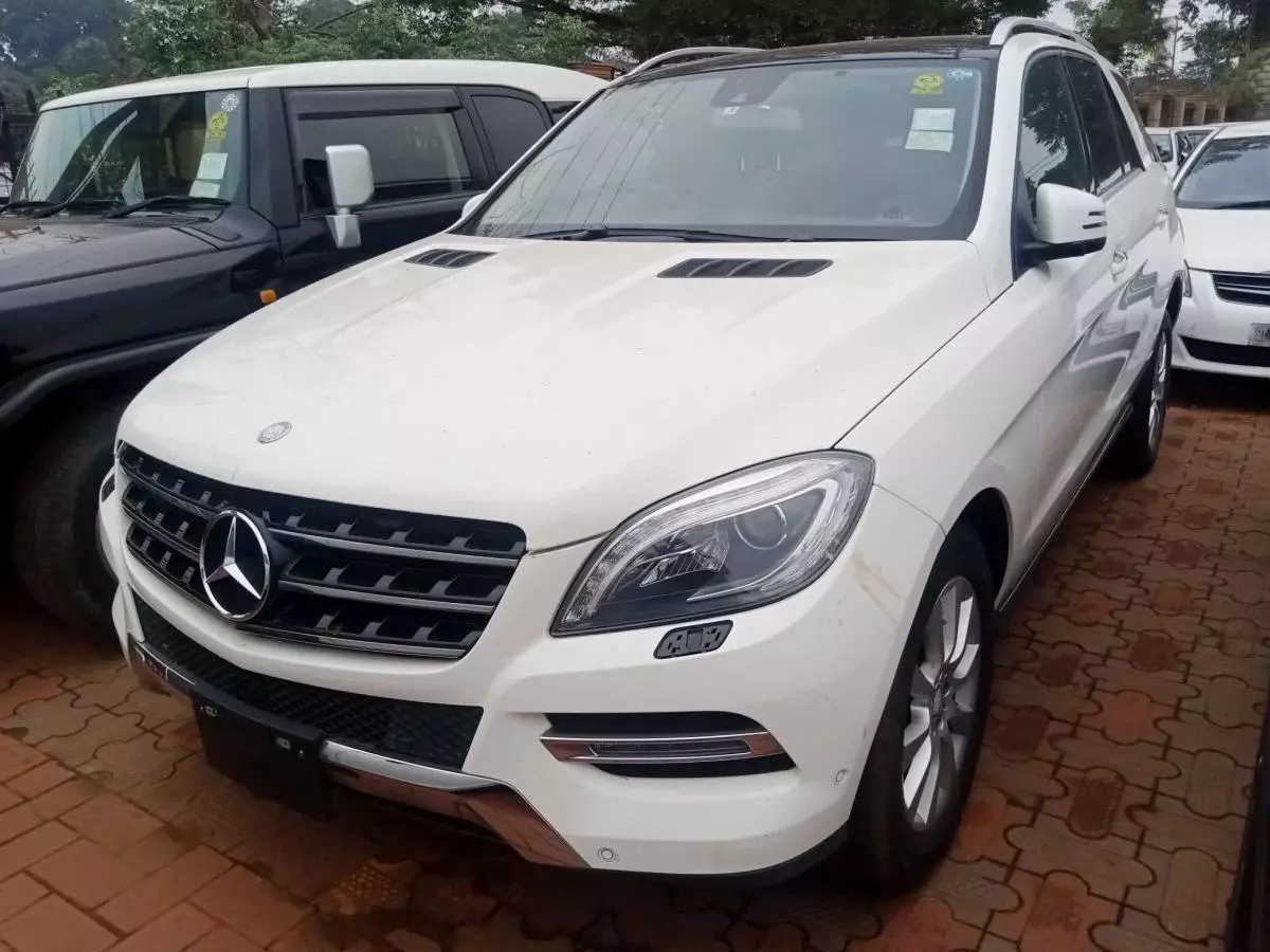 Mercedes-Benz ML 350   - 2012