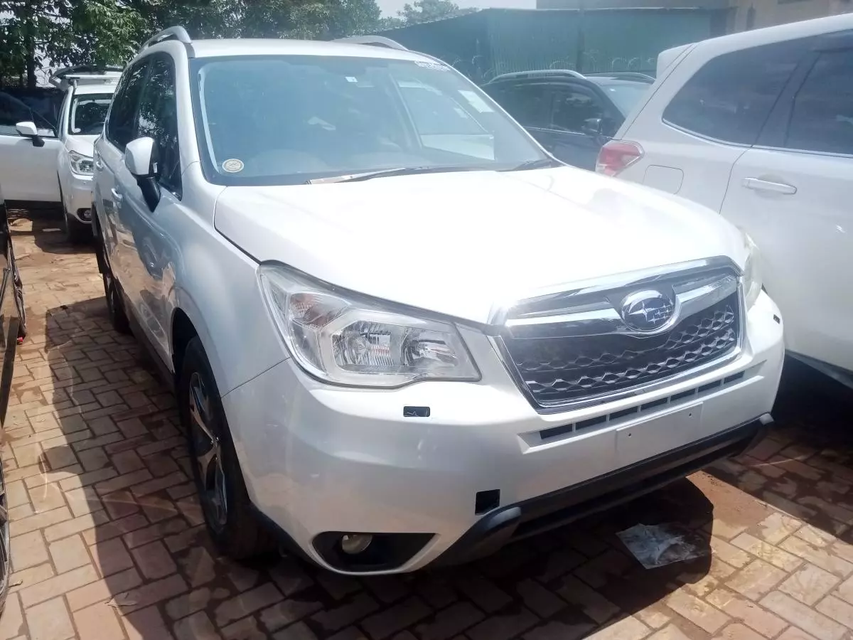 Subaru Forester   - 2015