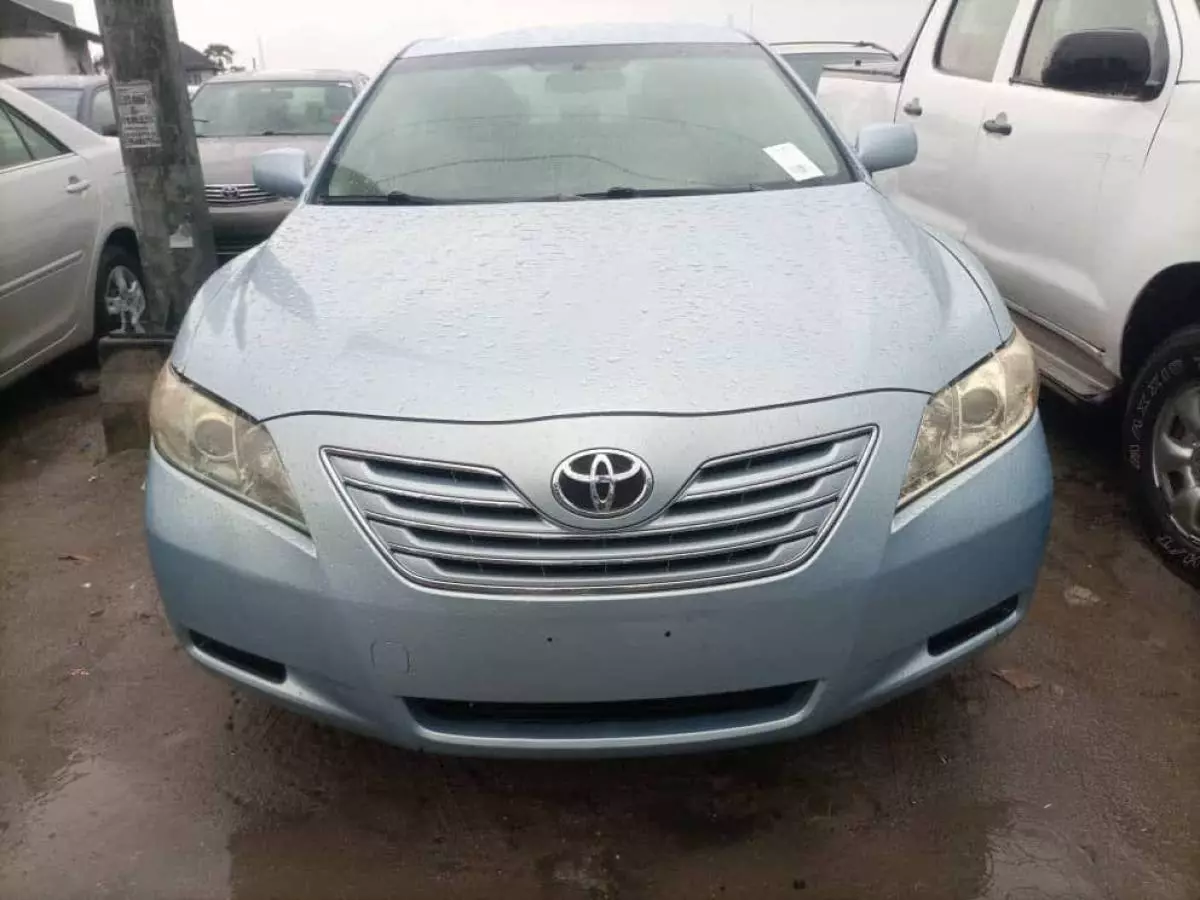Toyota Camry - 2007