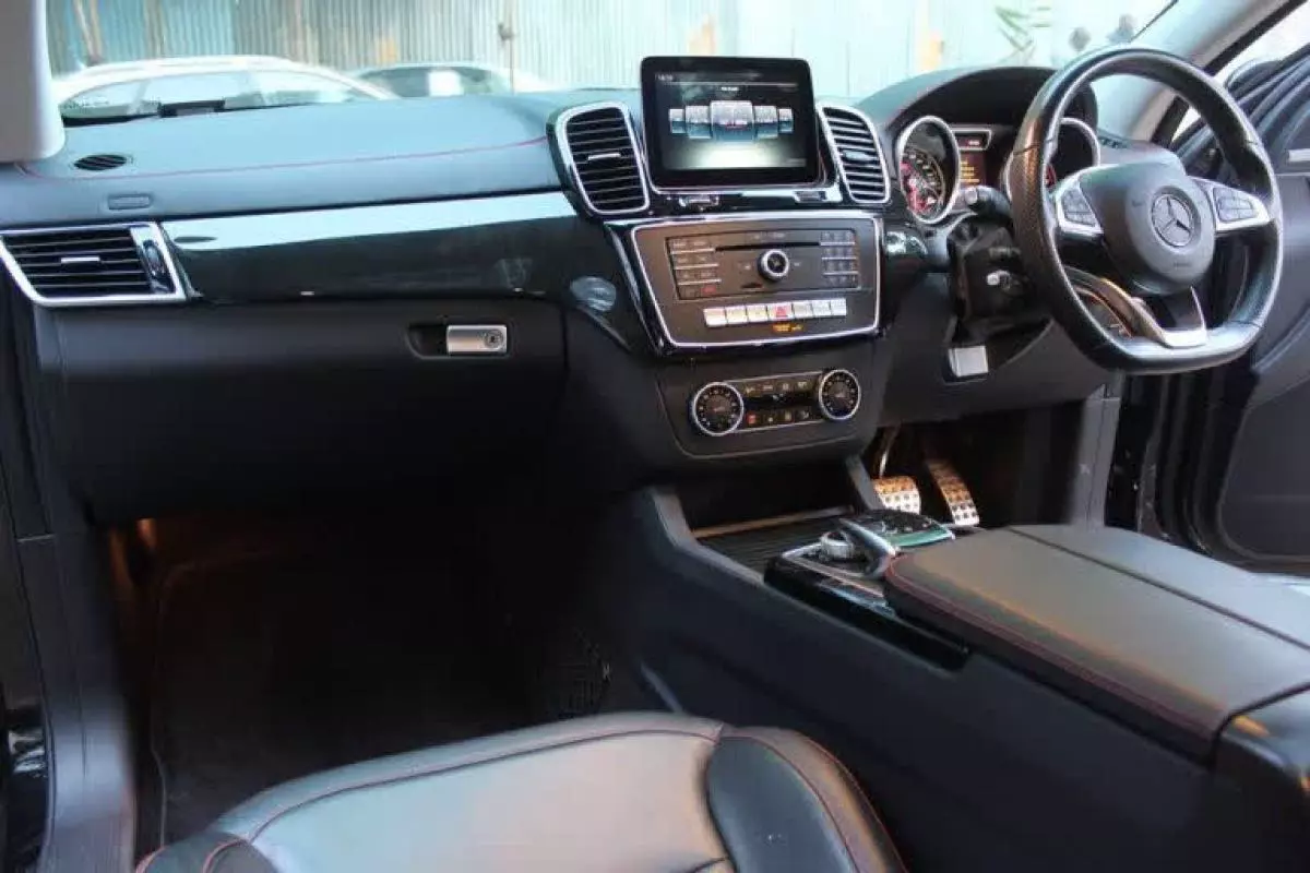 Mercedes-Benz GLE 350 - 2016