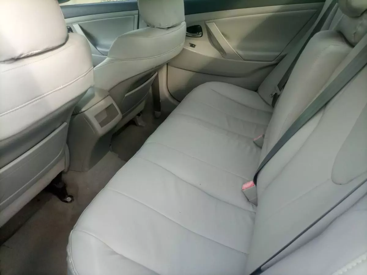 Toyota Camry - 2011