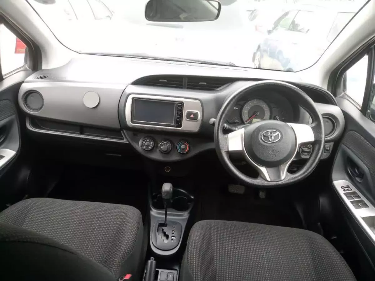 Toyota Vitz - 2016