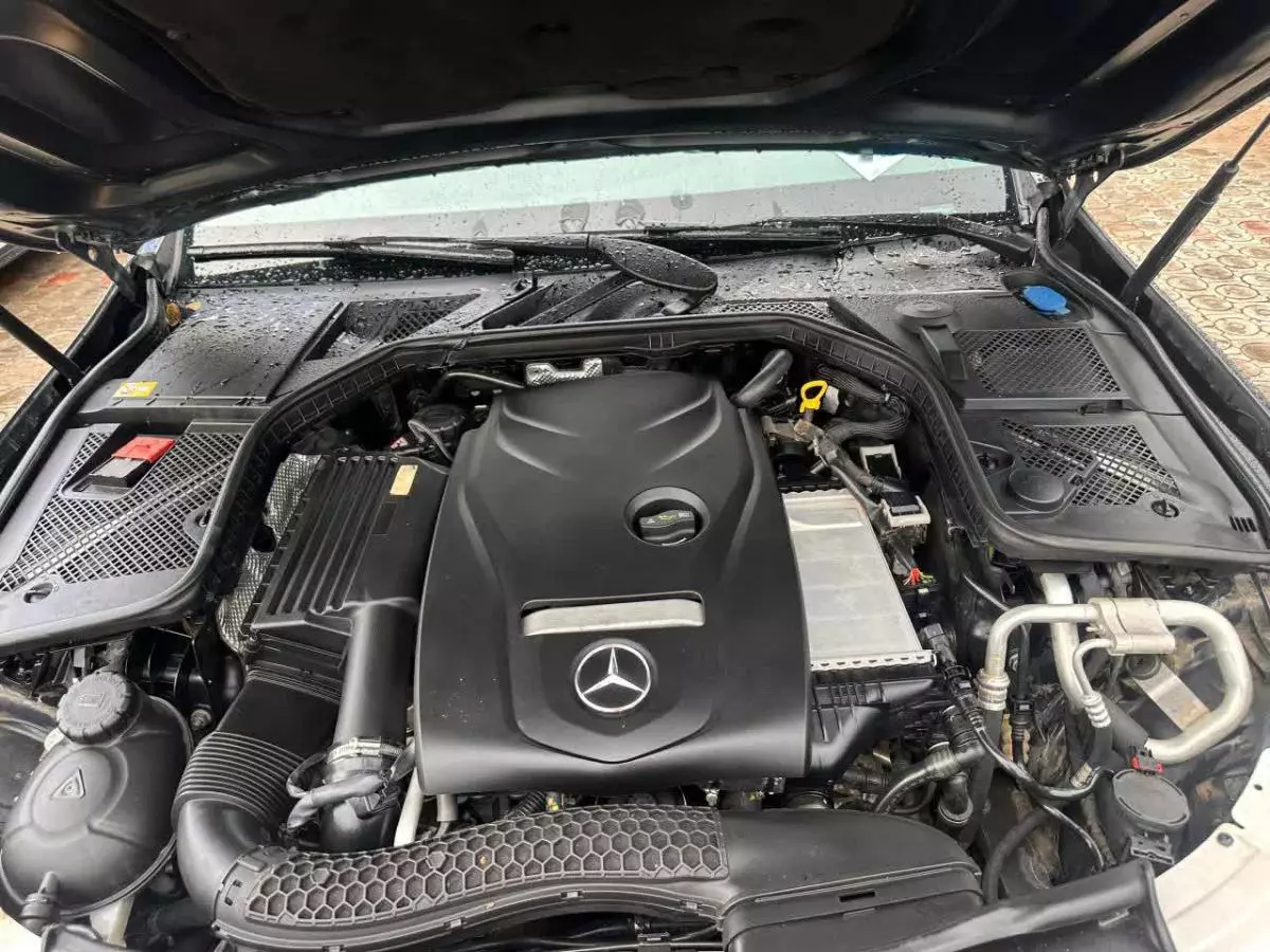 Mercedes-Benz C 300   - 2015