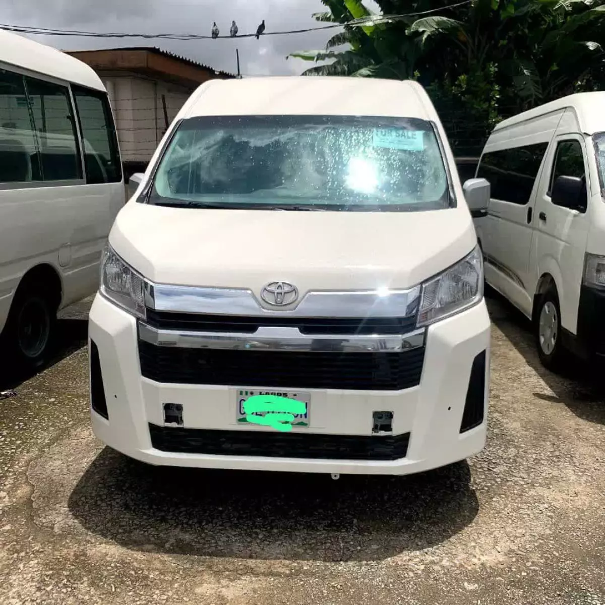 Toyota Hiace   - 2020