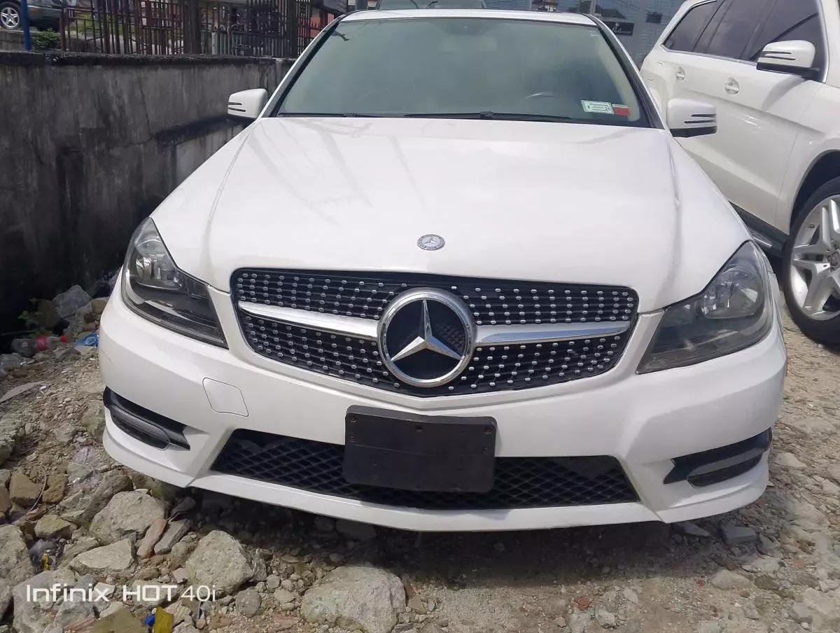 Mercedes-Benz C 300   - 2013