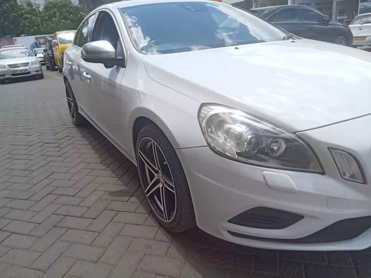 Volvo S60   - 2013