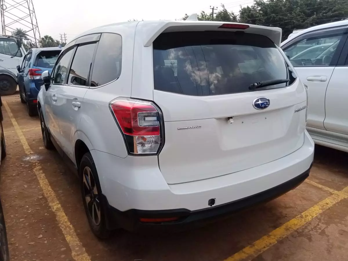 Subaru Forester   - 2015