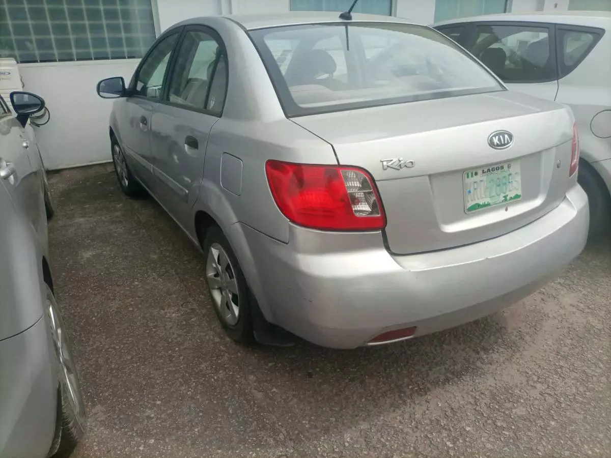 KIA Rio   - 2011