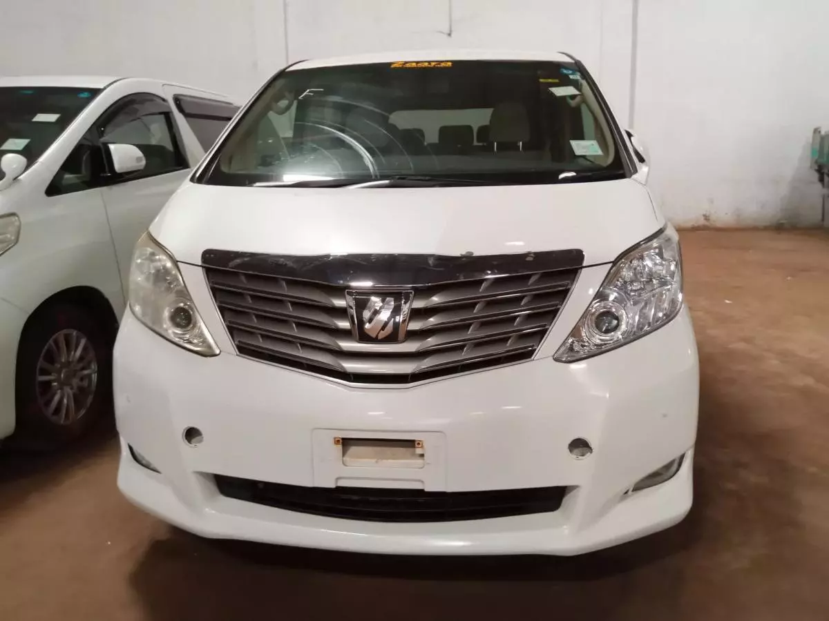 Toyota Alphard   - 2009