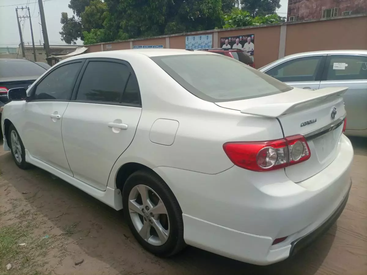 Toyota Corolla - 2011