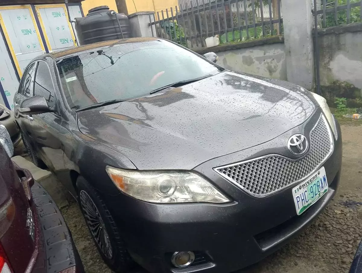 Toyota Camry   - 2007