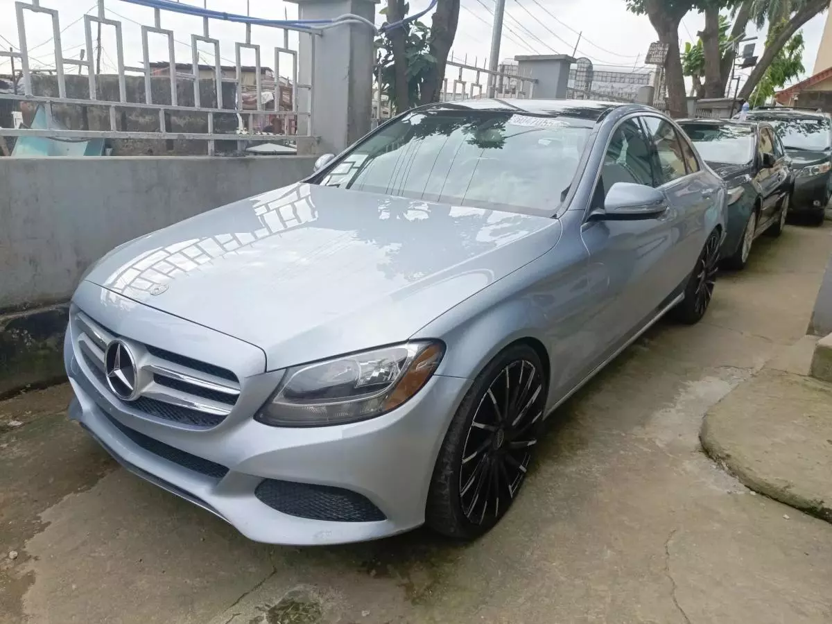 Mercedes-Benz C 300   - 2015