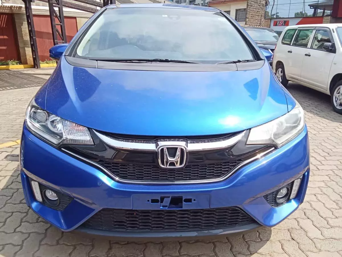 Honda Fit   - 2016