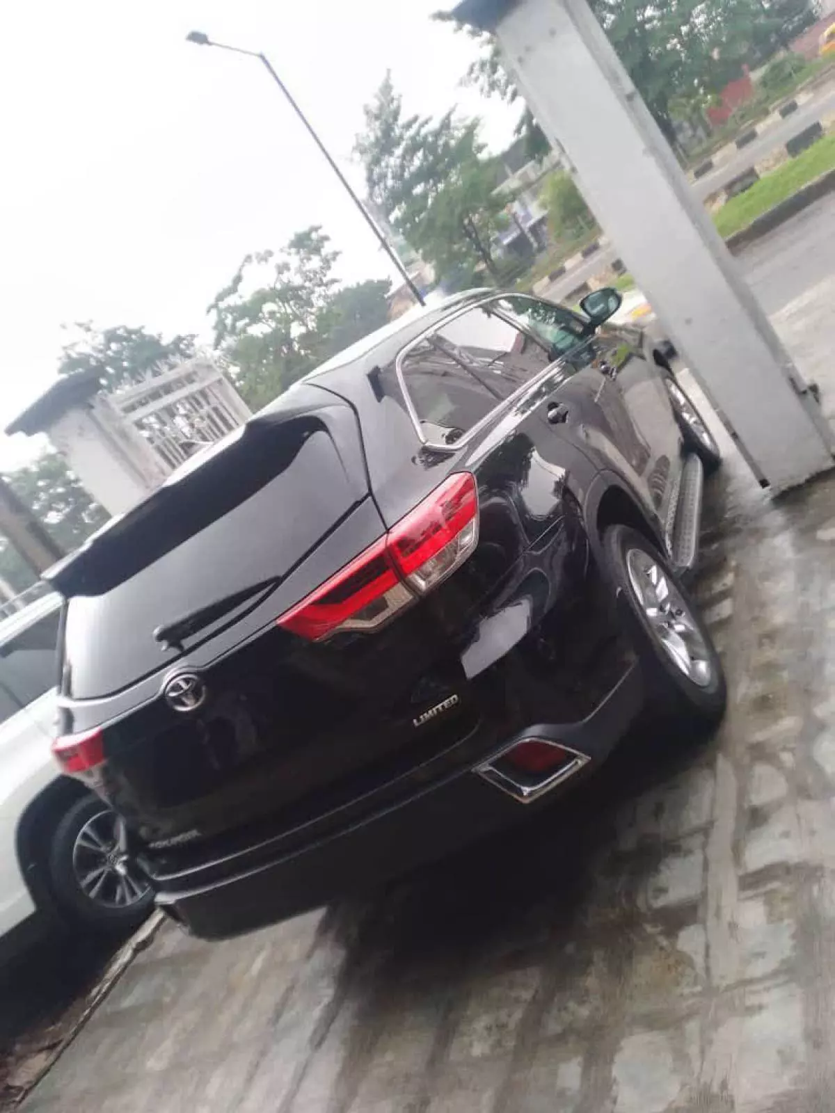 Toyota Highlander   - 2019