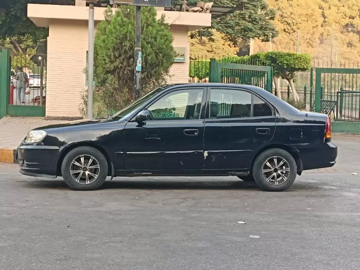 Hyundai Verna   - 2012