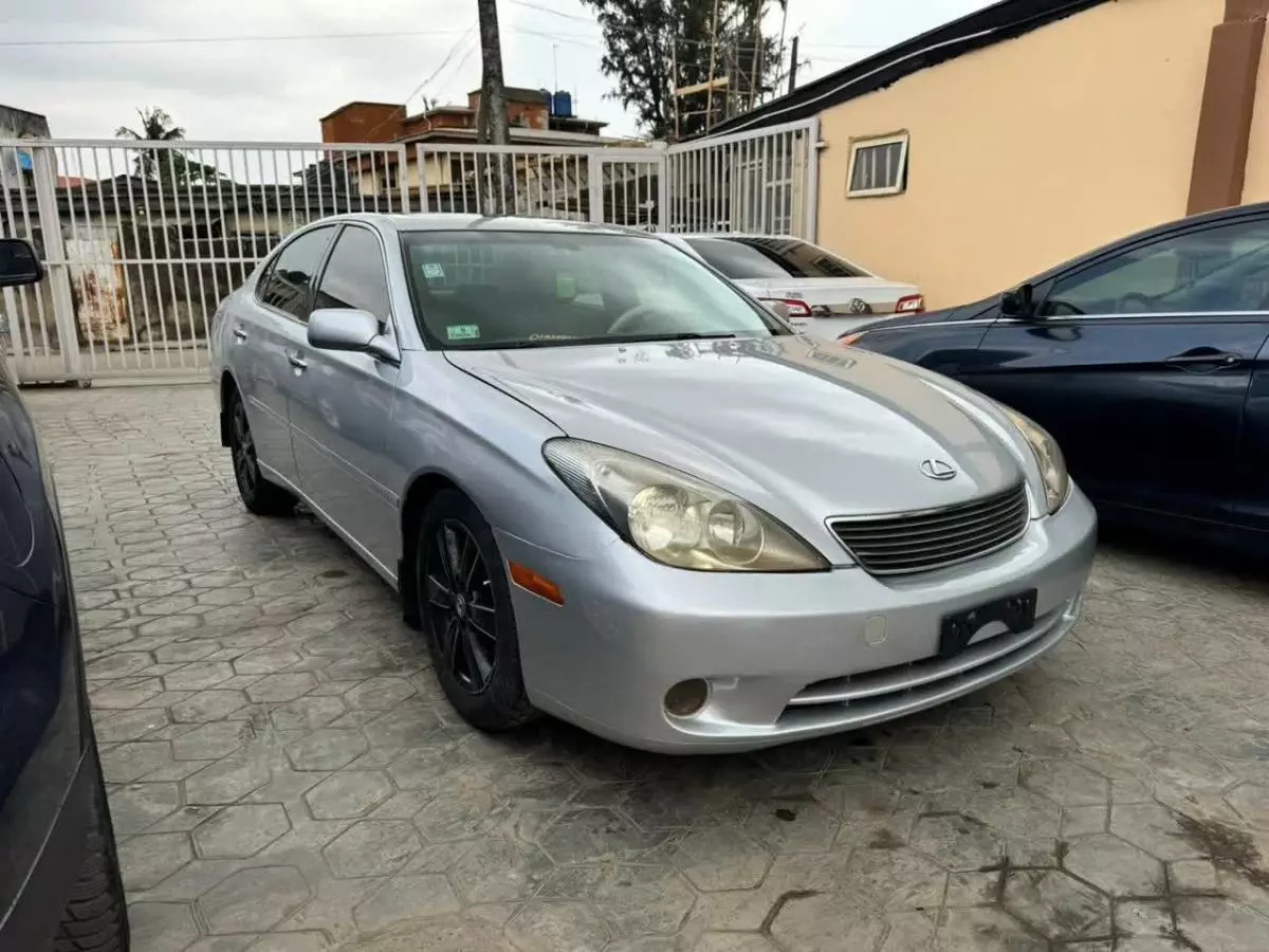 Lexus ES 330   - 2005