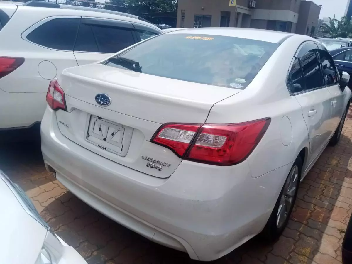 Subaru Legacy B4   - 2016