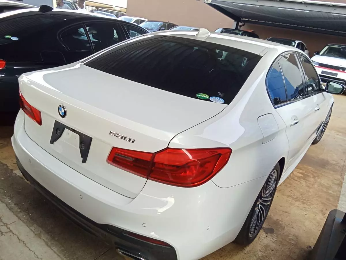 BMW 530i   - 2017