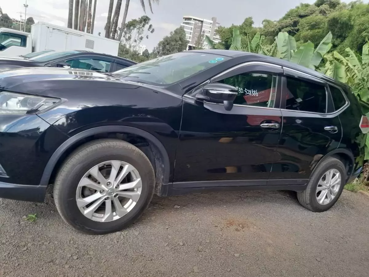 Nissan X-Trail - 2016
