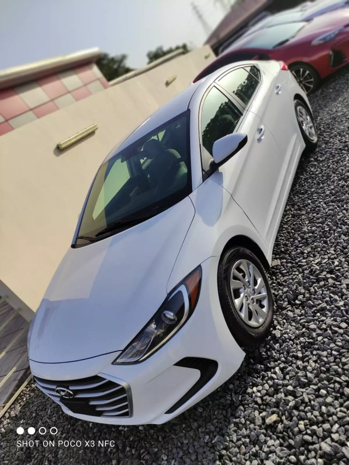 Hyundai Elantra   - 2017