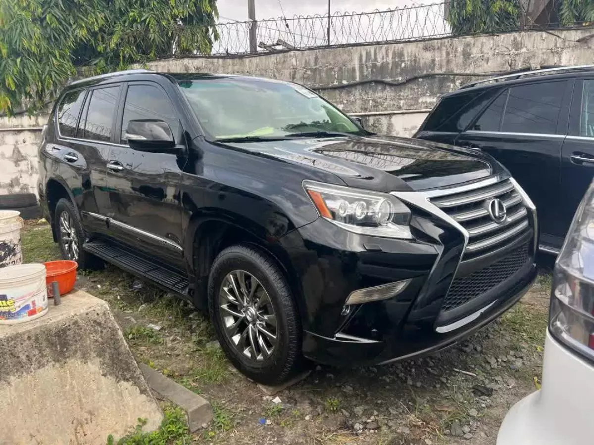 Lexus GX 460   - 2011