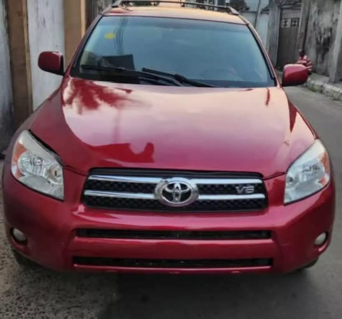 Toyota RAV 4   - 2010