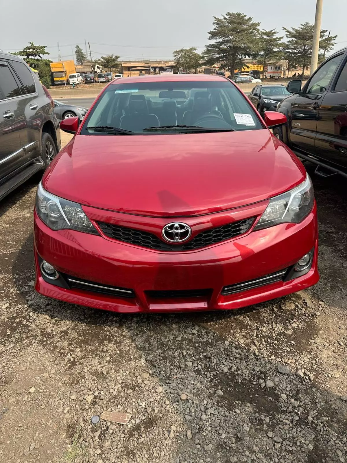 Toyota Camry   - 2014