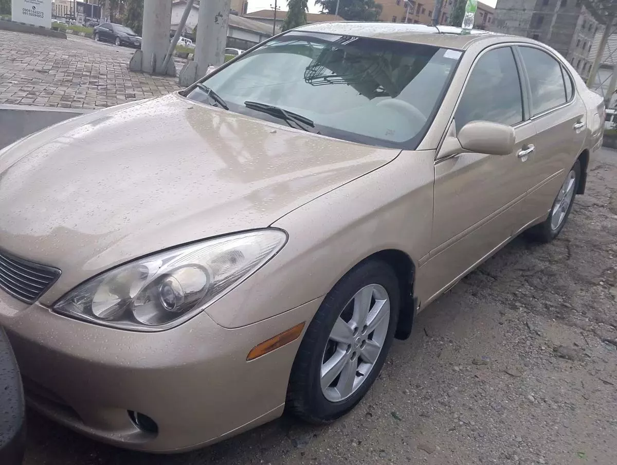 Lexus ES 330   - 2005