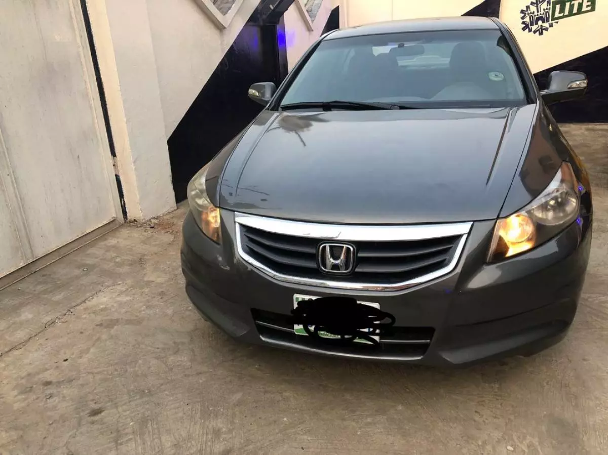 Honda Accord   - 2009