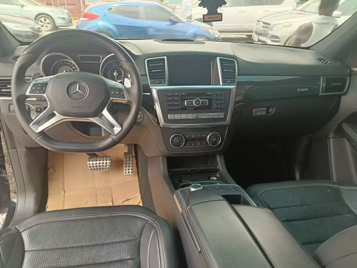 Mercedes-Benz ML 63 AMG   - 2014