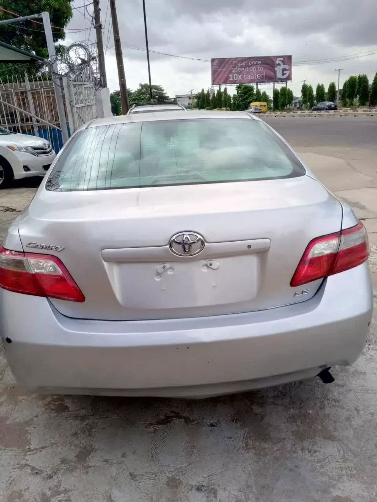 Toyota Camry   - 2007