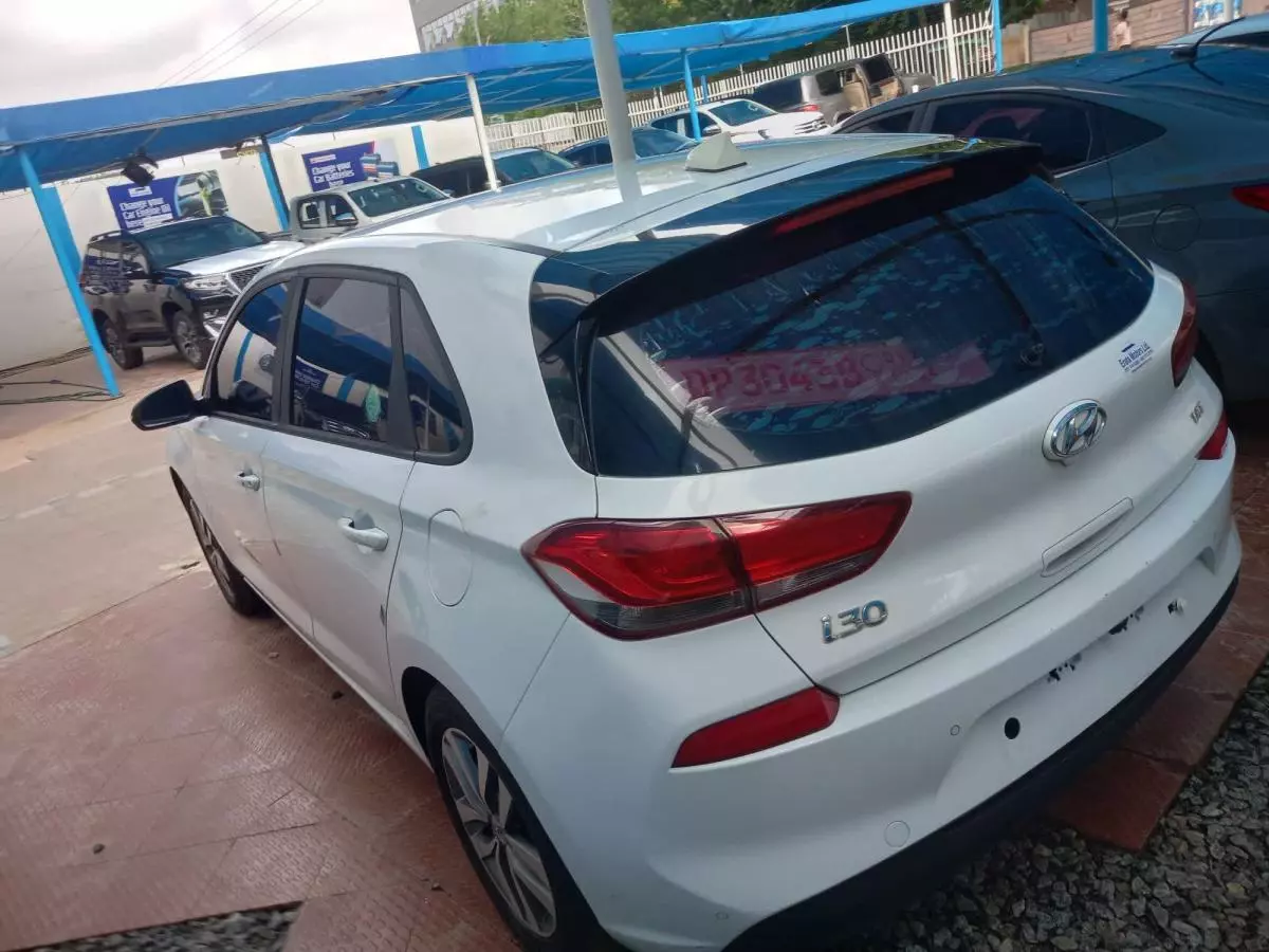 Hyundai i30   - 2017