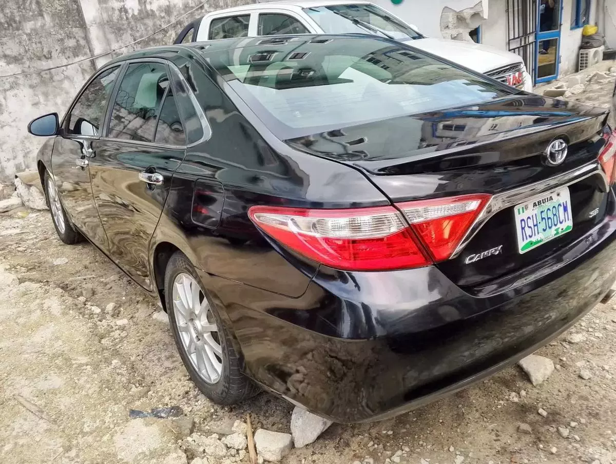 Toyota Camry   - 2015