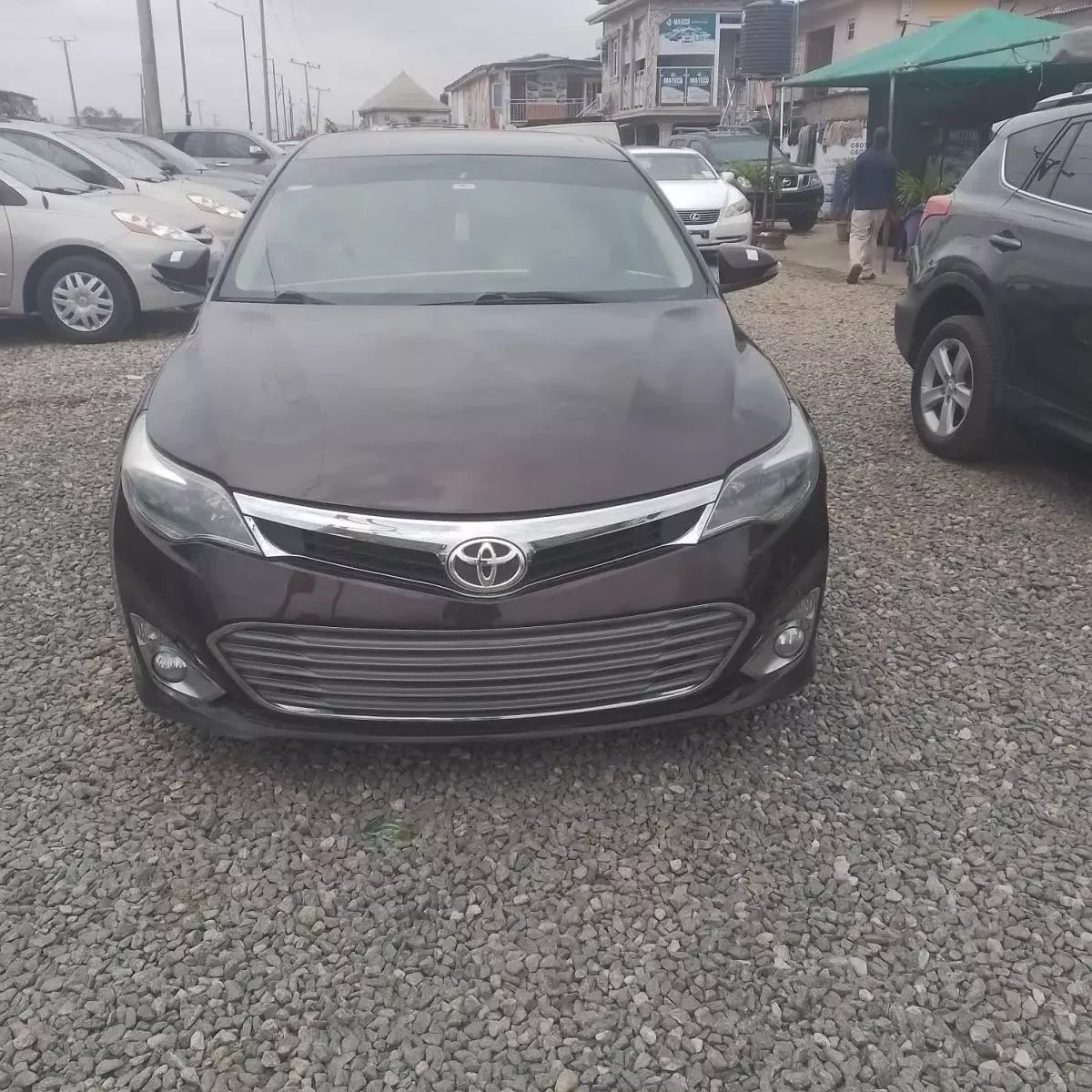 Toyota Avalon   - 2013