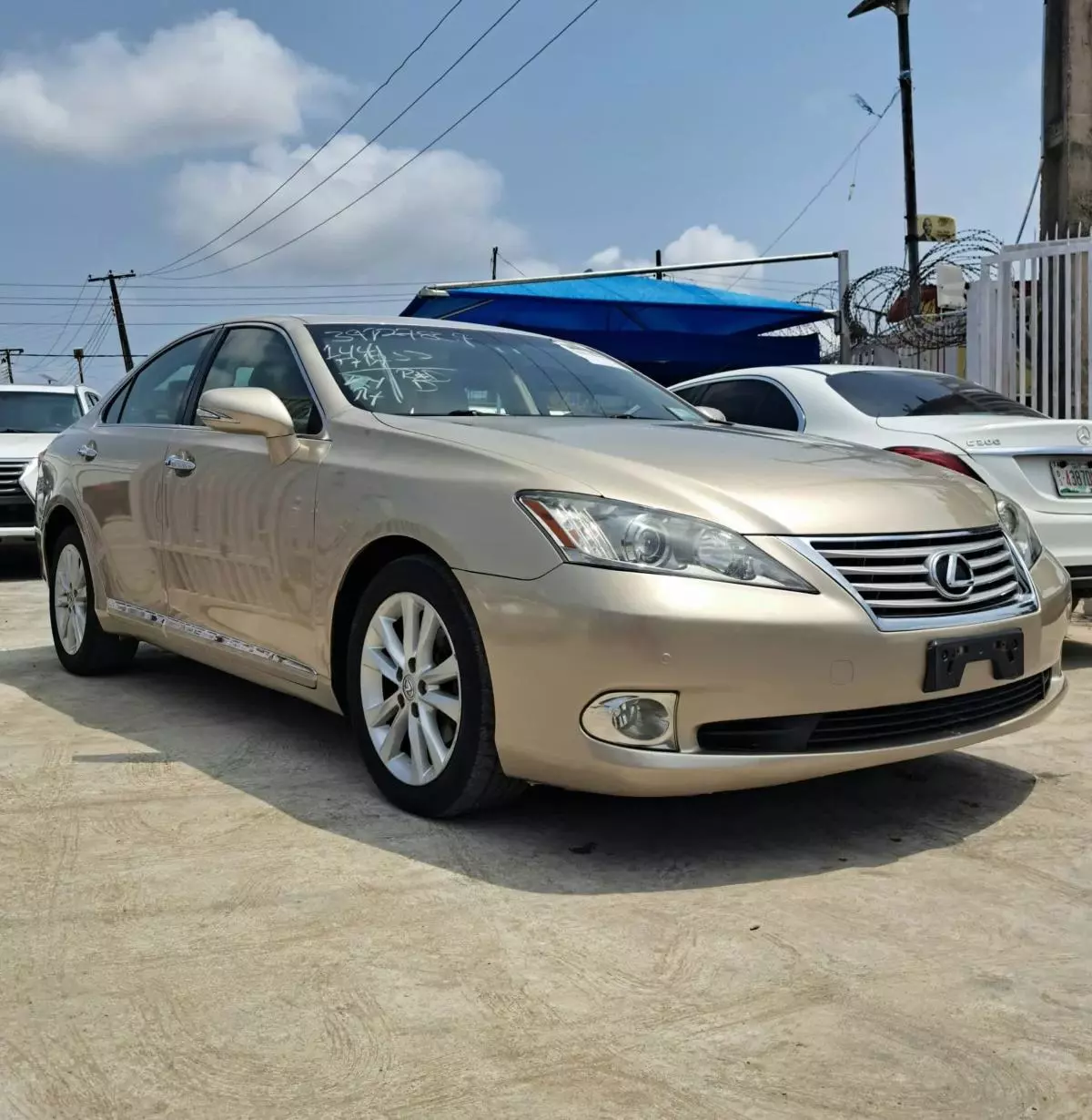 Lexus ES 350   - 2010