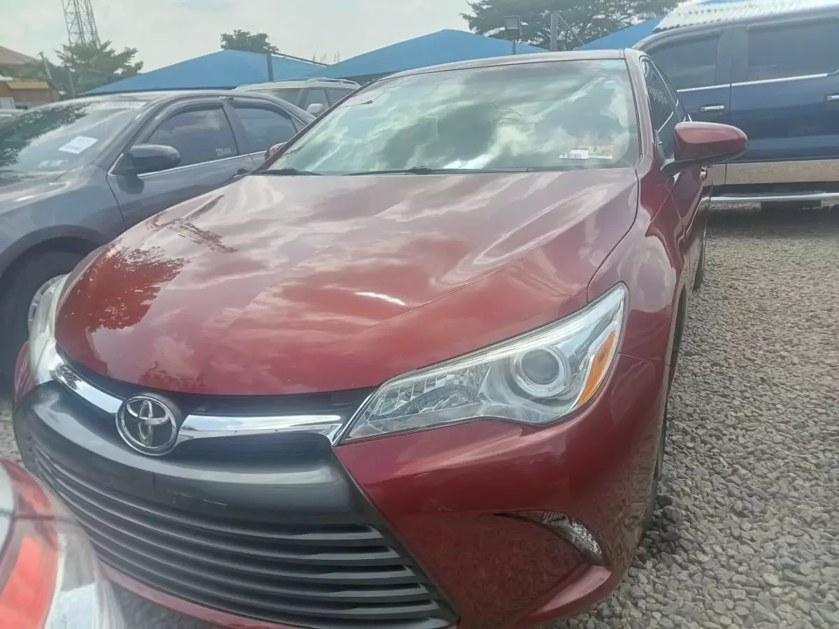 Toyota Camry   - 2015