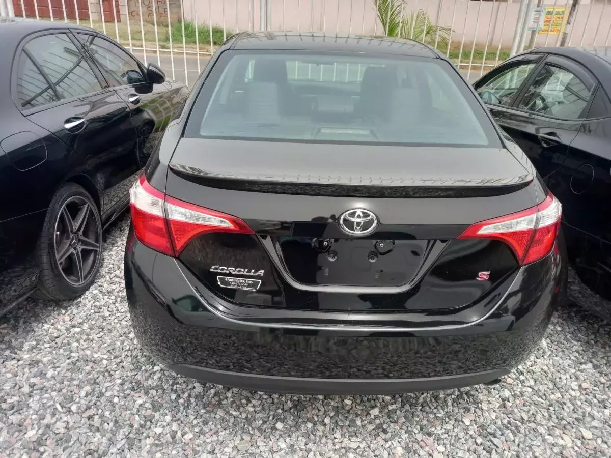 Toyota Corolla - 2016