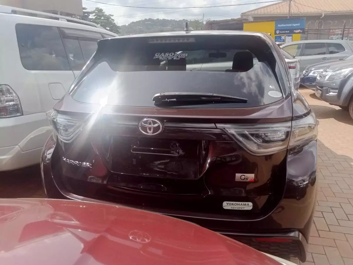 Toyota Harrier   - 2016