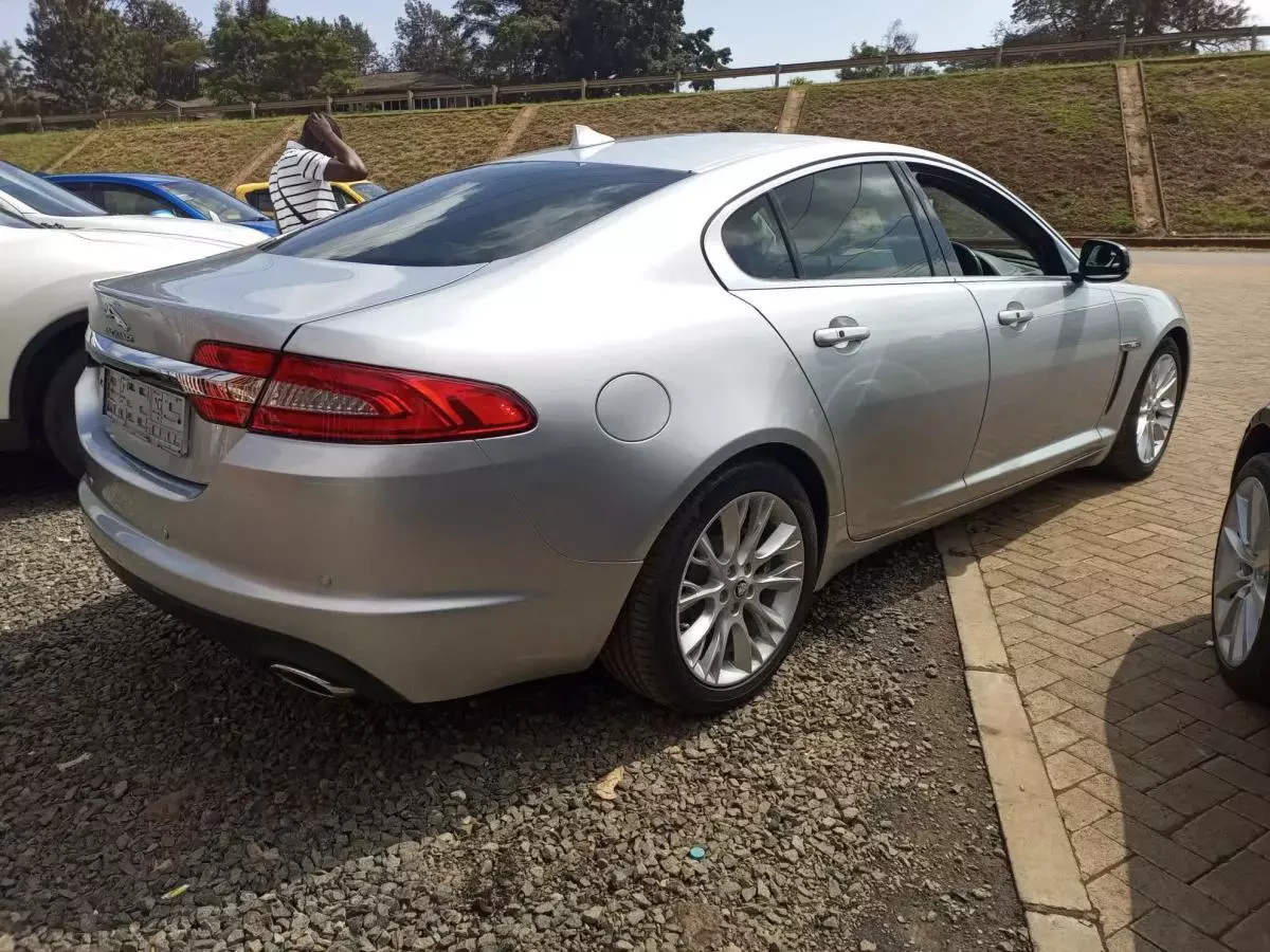 Jaguar XF - 2015