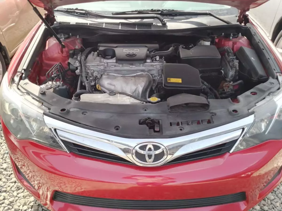 Toyota Camry   - 2013