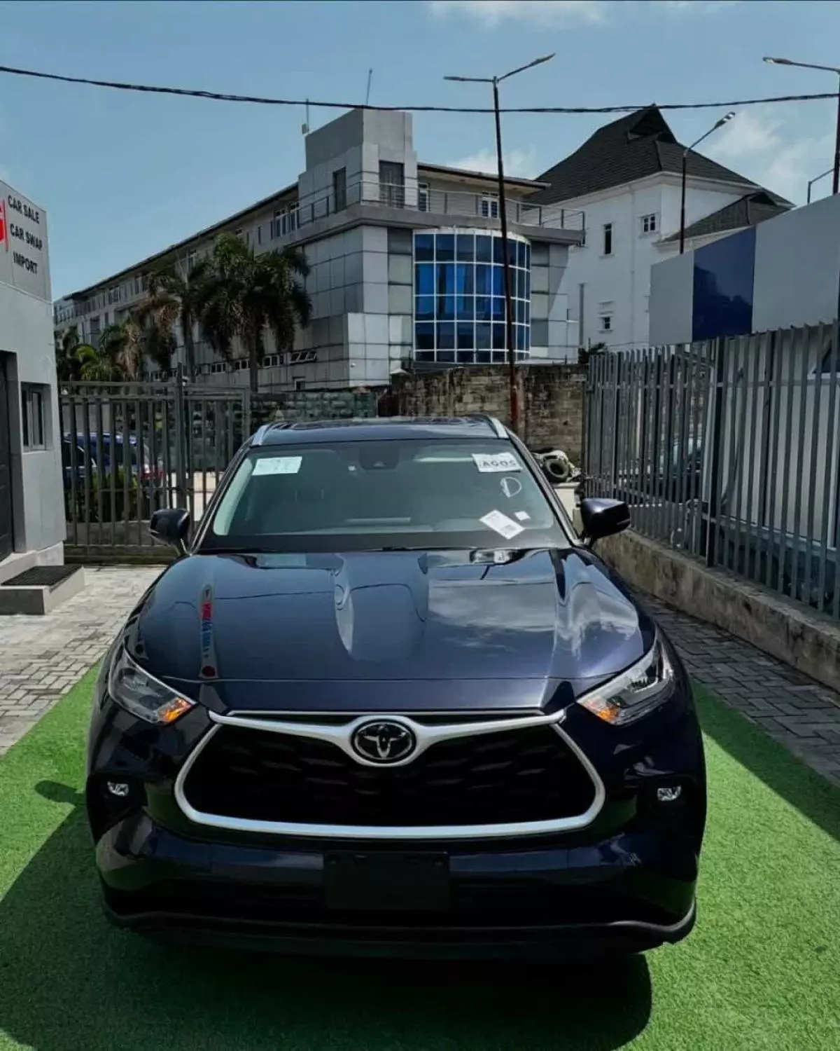 Toyota Highlander   - 2020