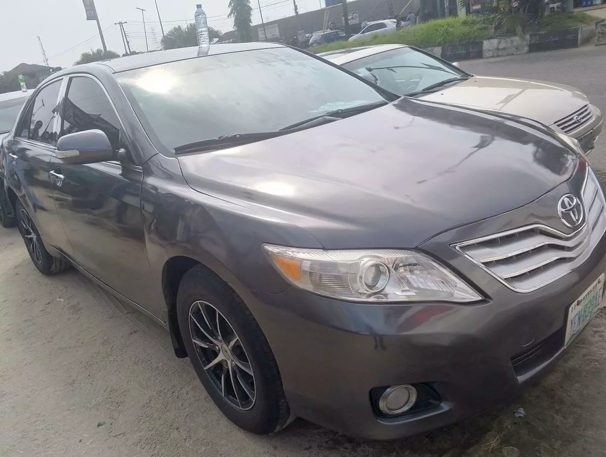 Toyota Camry   - 2007