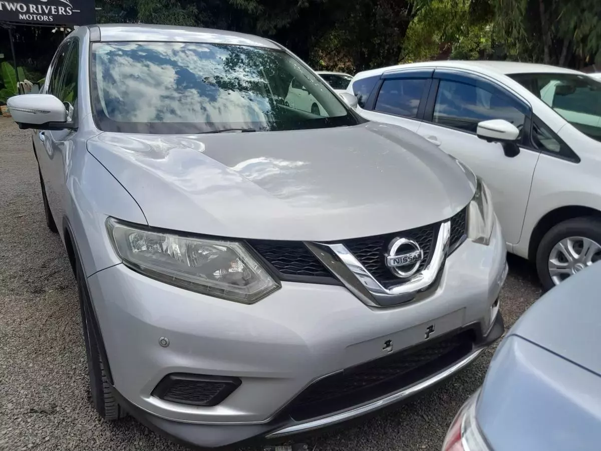 Nissan X-Trail   - 2016