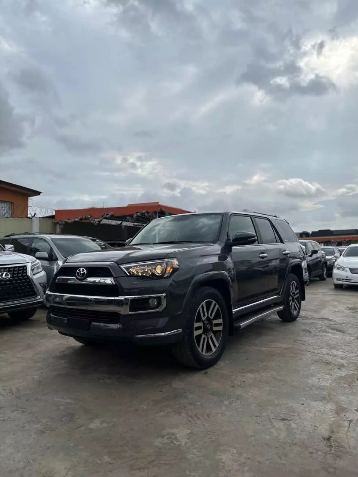 Toyota 4-Runner   - 2018