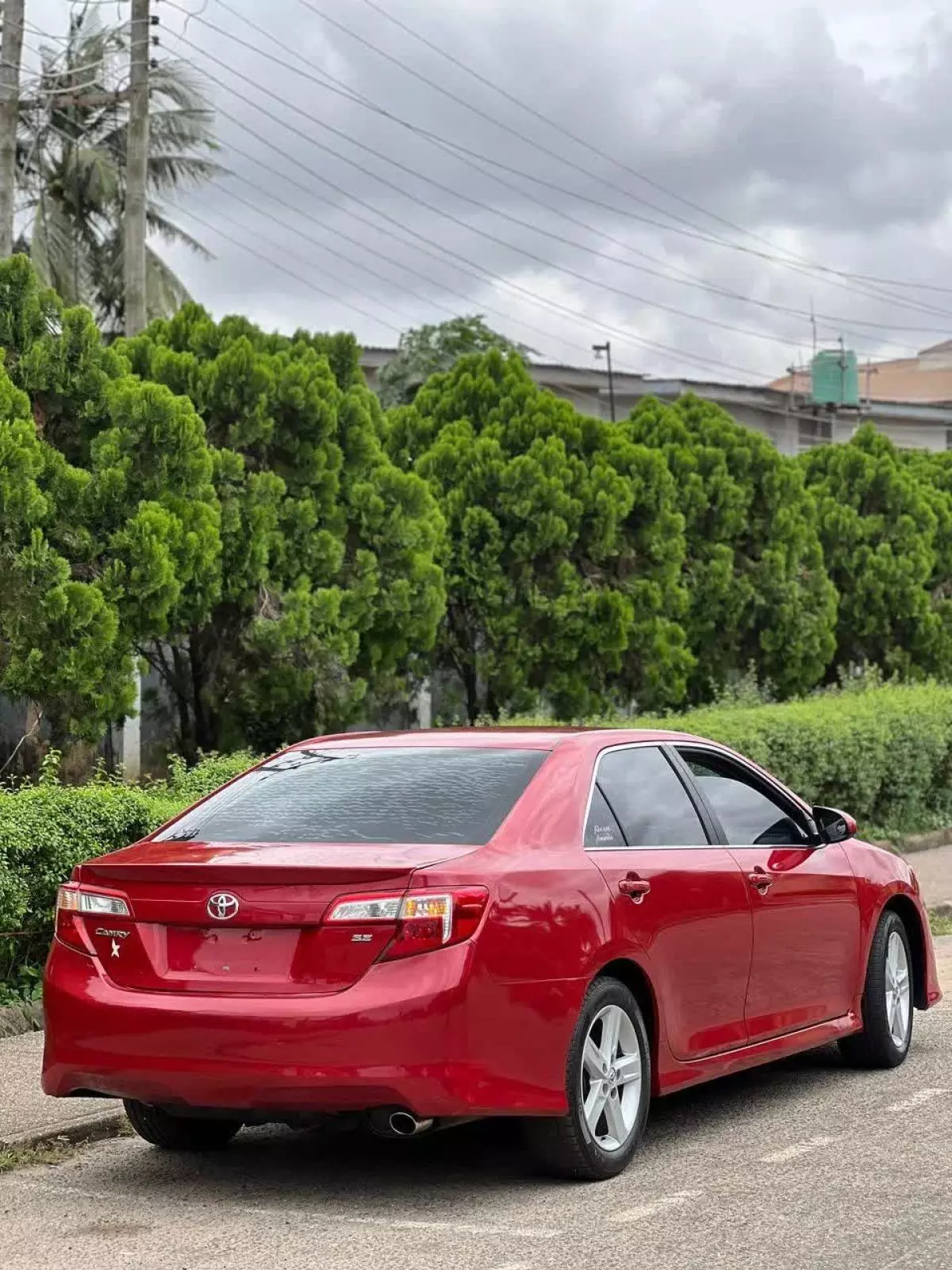 Toyota Camry   - 2013